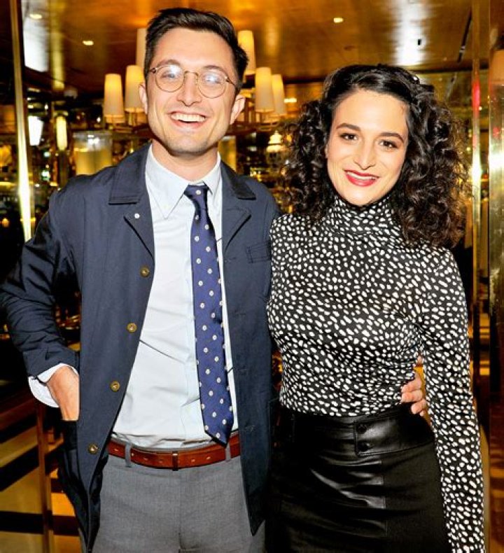 Exploring Jenny Slate's Dating History: A Journey Through Love