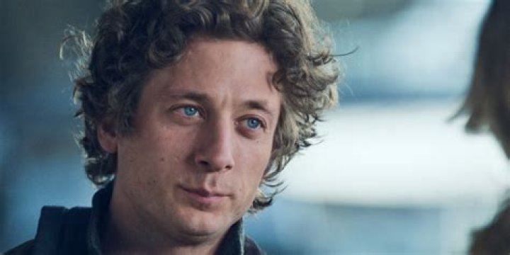 Jeremy Allen White Ethnicity, Nationality, Race, Family, Body measurements, career
