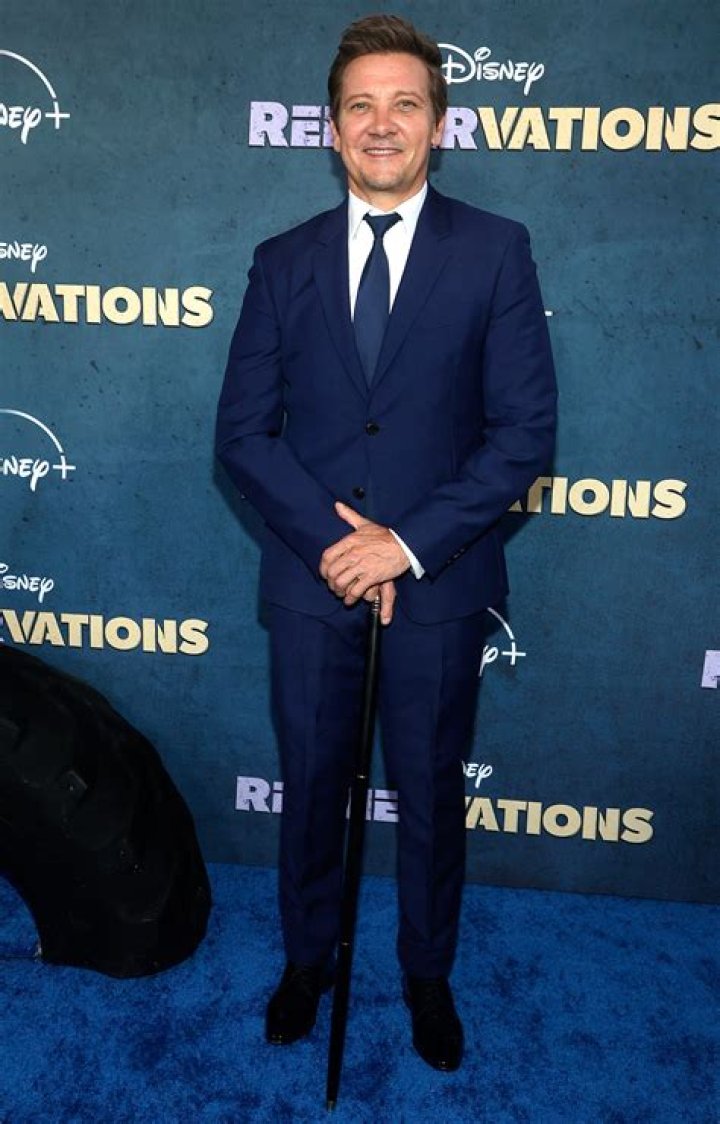Jeremy Renner Walks 1st Red Carpet After Snowplow Accident: Pics