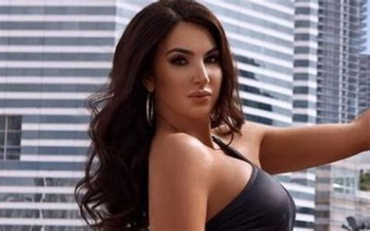 Jessica McKay Turns Up The Heat In Sizzling Black One-Piece Photo Drop