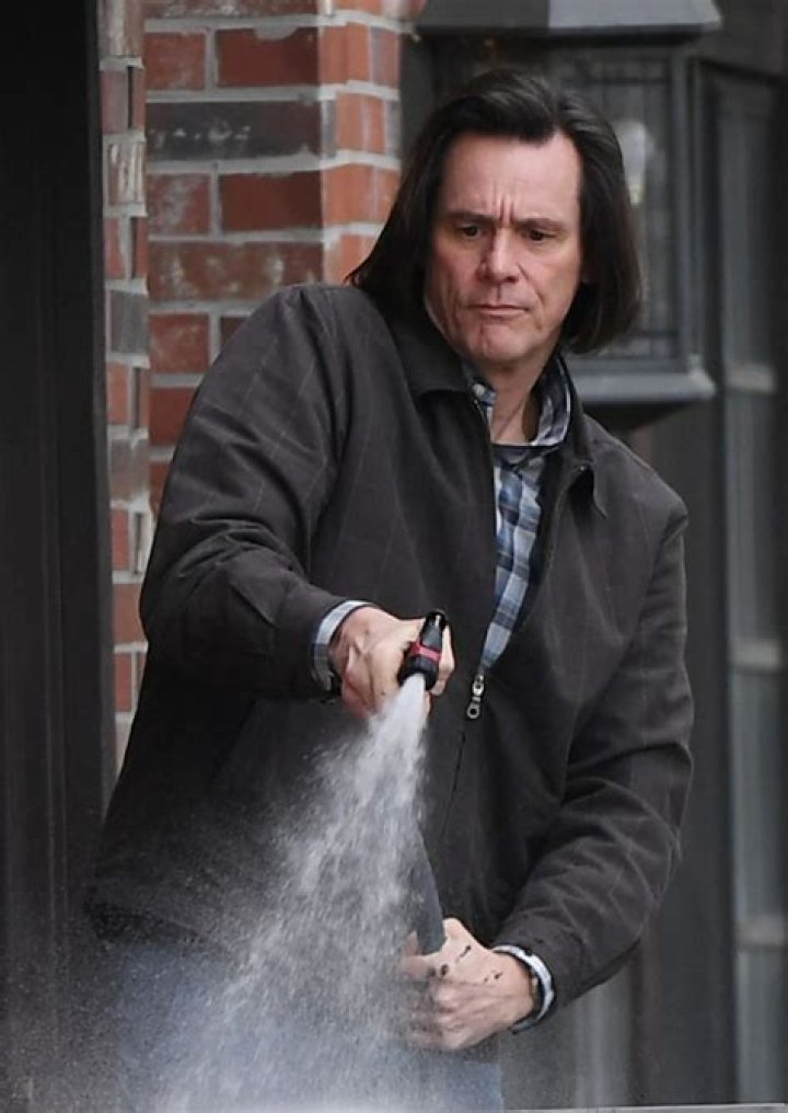 Jim Carrey ‘Doesn't Want’ Another Ace Ventura, Pal Says