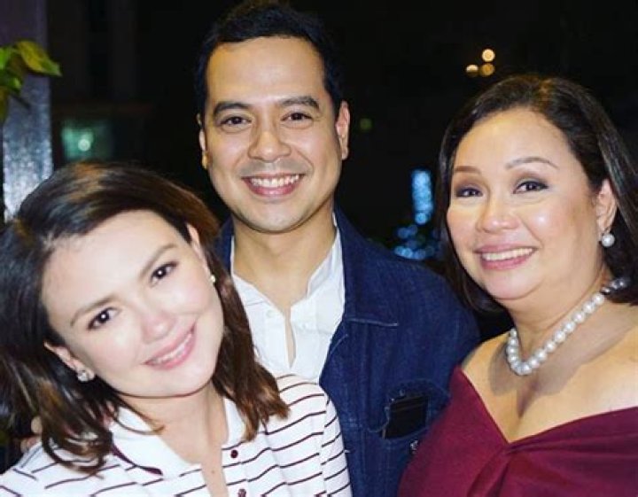 Unveiling The Life And Love Stories Of John Lloyd's Ex-Girlfriend