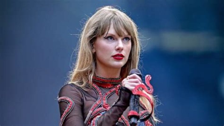 John Mayer Addresses Rumors "Paper Doll" Is About Taylor Swift