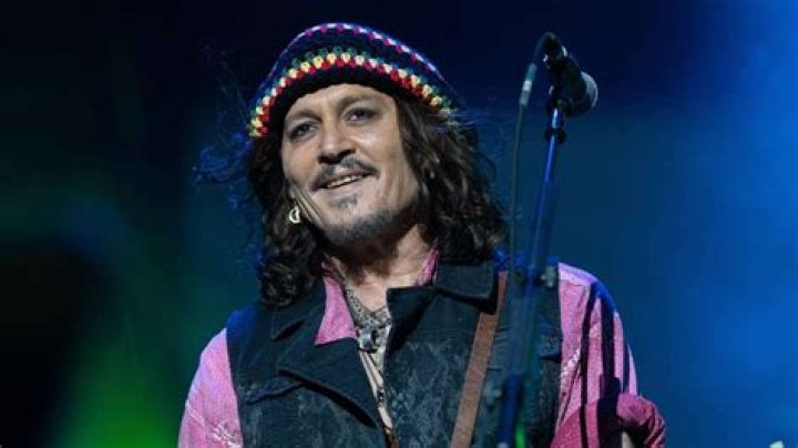 Johnny Depp’s concert cancelled; viral pic of him leaves fans angry – India TV