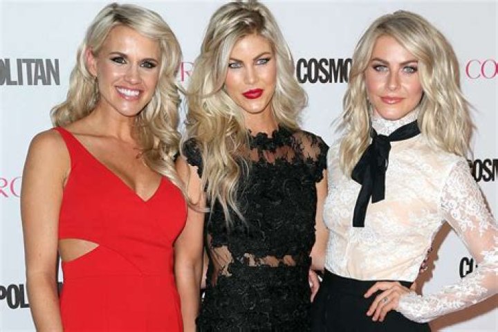 Julianne Hough's Sisters Sharee and Marabeth Are Gorgeous!