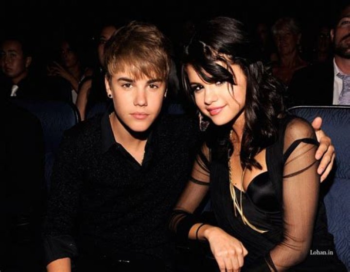 Unveiling The Love Story: Justin Bieber And Selena Gomez Pics