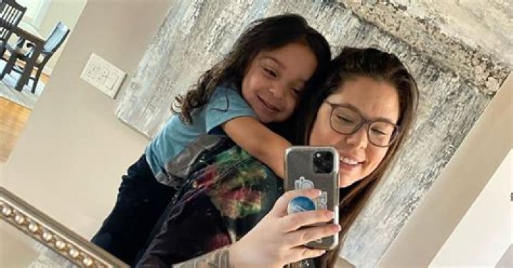 Kailyn Lowry Defends Letting Son Lux Wear Diapers
