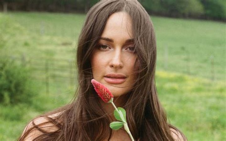 Unveiling The Truth: Kasey Musgraves Nude Photo Controversy