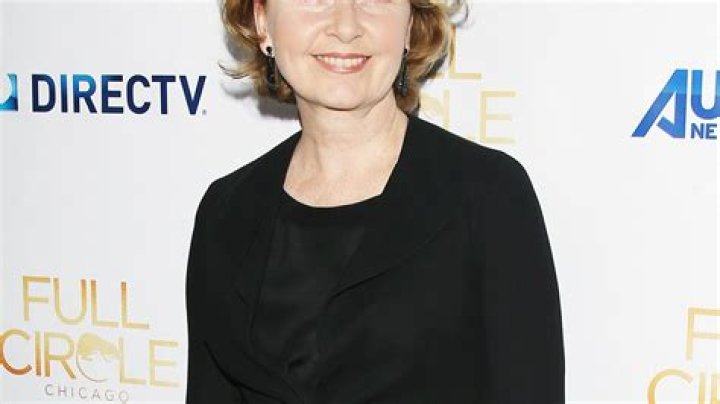 Kate Burton Wants to Age "Naturally and Gracefully"