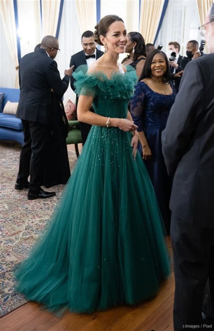 Kate Middleton Dazzles in Colorful Fitted Gown