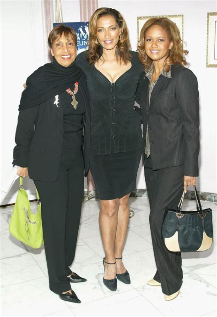 Kathleen Lights Net Worth, Age, Wiki, Biography, Relationship, Wife, Dating, Ethnicity, Height & Facts