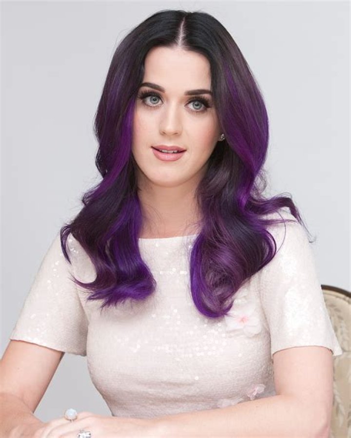 Katy Perry Dyes Her Hair Purple!