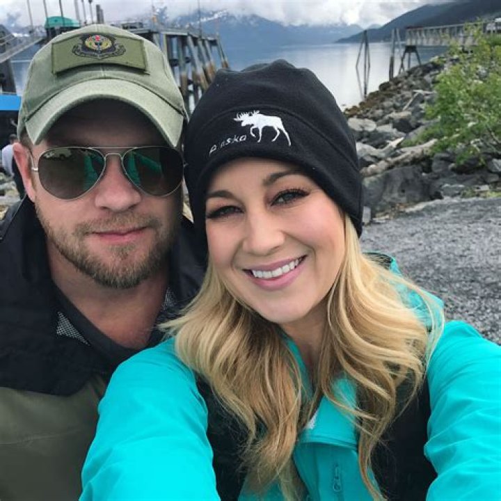 Kellie Pickler’s Husband Kyle Dead at 49: Details