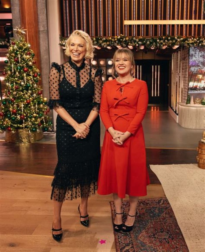 Kelly Clarkson flaunts thinner-than-ever frame in red dress on her talk show after sparking concern with weight loss