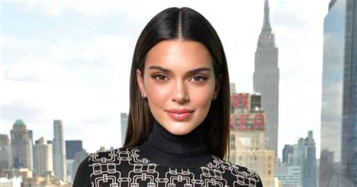 Kendall Jenner Has Epic NSFW Clapback About Dating Devin Booker