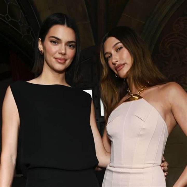 Kendall Jenner Sparks Speculation That She’s Pregnant: Pic