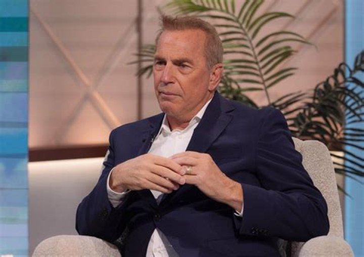 Kevin Costner, Estranged Wife Could Face 'Bitter Court Battle'