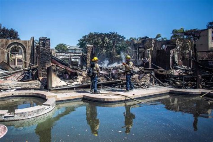 Shock pics show Coastal Fire devastation with 31 Laguna Niguel houses damaged and 900 residents evacuated in California