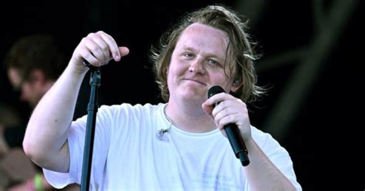 Lewis Capaldi Apologizes to Glastonbury Crowd After Losing Voice