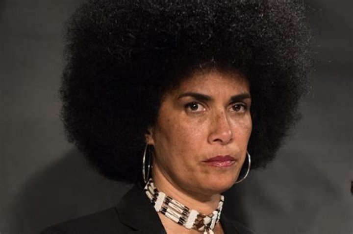 Who is Lili Bernard? Actress on The Cosby Show who accused Bill Cosby of sexual assault