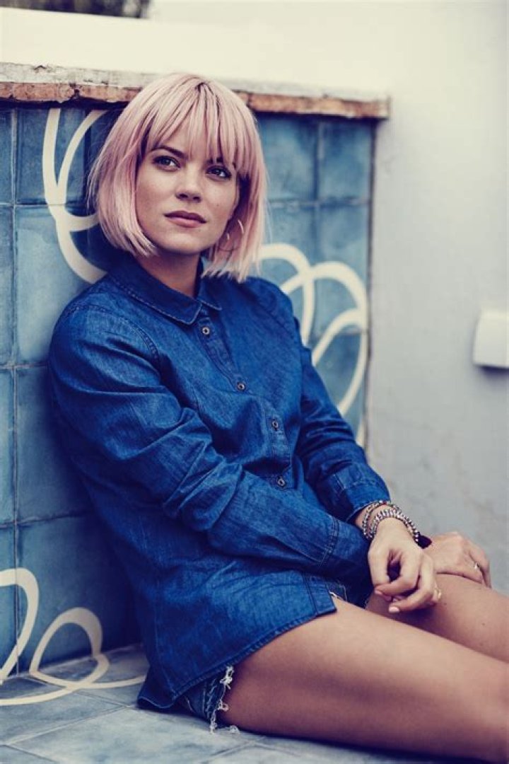 Lily Allen: A Glimpse Through Her Captivating Photos