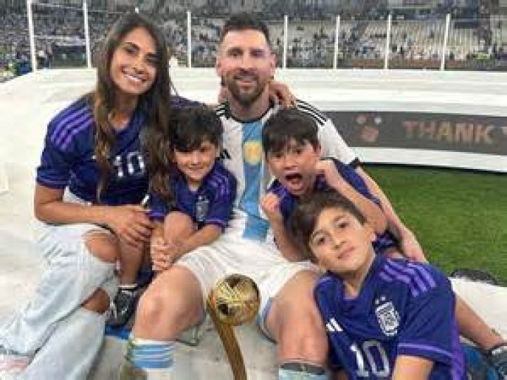 Lionel Messi’s Wife Antonella Roccuzzo Age, Wiki, Biography, Net Worth, Kids, Job