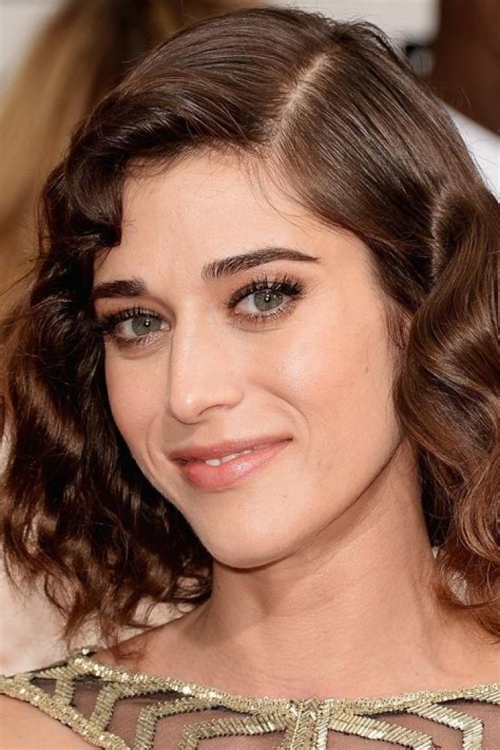 Lizzy Caplan: More Than a Mean Girl