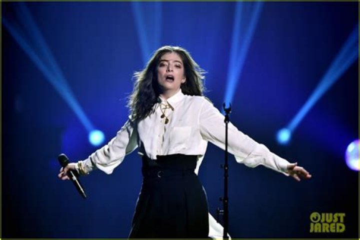 Lorde Responds to Jack Antonoff Dating Rumors