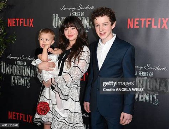 An Infelicitous and Terribly Inconvenient Career: Louis Hynes on Being Klaus Baudelaire