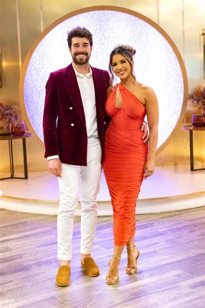 Love Is Blind’s Zanab: I Was 'Trying to Make Myself Desirable' to Cole