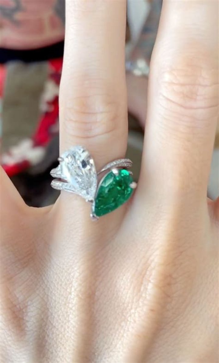 Machine Gun Kelly Designed Megan Fox’s Ring With Thorns: Details 