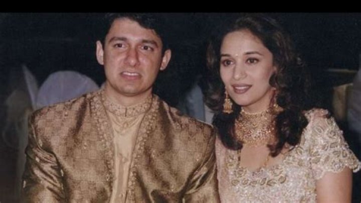 Madhuri Dixit, husband Shriram Nene complete 22 years of marital bliss – India TV