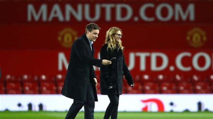 Man Utd fan and Hollywood movie star Julia Roberts pays £80,000 for two Qatar World Cup tickets for her and husband – The US Sun