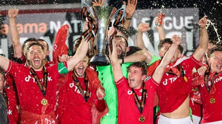 Ex-Man Utd star signs Wrexham deal and sends classy message from golf course as fans hail 'huge' signing