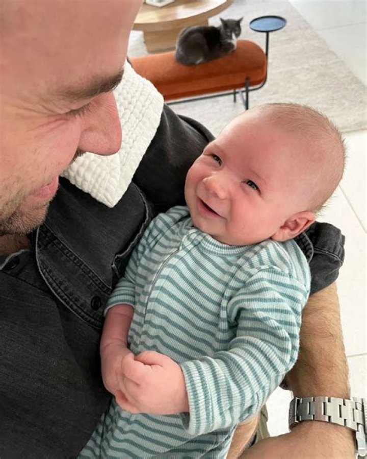 Mandy Moore Shows Off Incredible Post-Baby Body: Photo