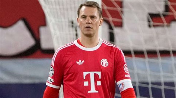 Bayern Munich ace Manuel Neuer, 34, ‘dating stunning 19-year-old handball star’ who looks like his ex-wife – The US Sun