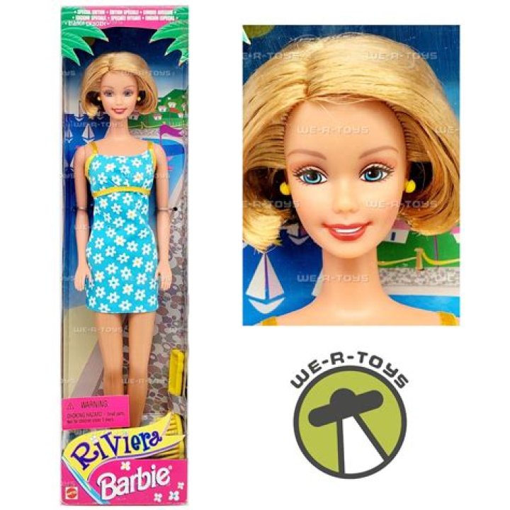 Margot Robbie just served up ‘50s Riviera Barbie with the cutest ponytail
| Glamour UK