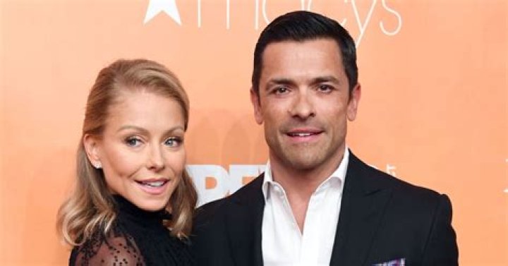 Mark Consuelos Is Thrilled Kelly Ripa Is Done With Skinny Jeans