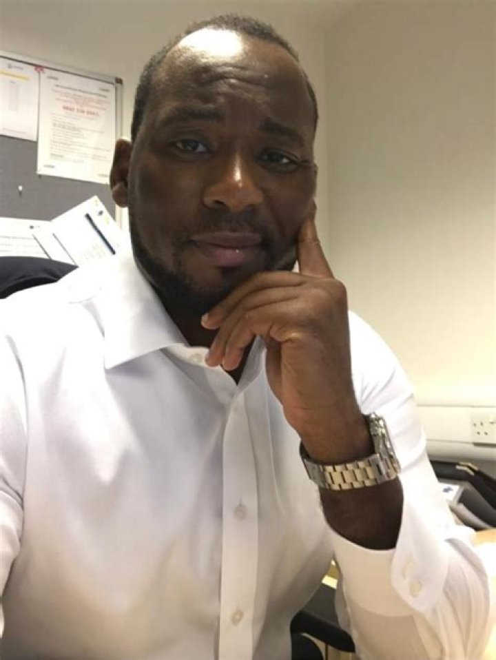 Mark Ronson's uncle 'said '"lock up the petty cash" in front of Nigerian manager'