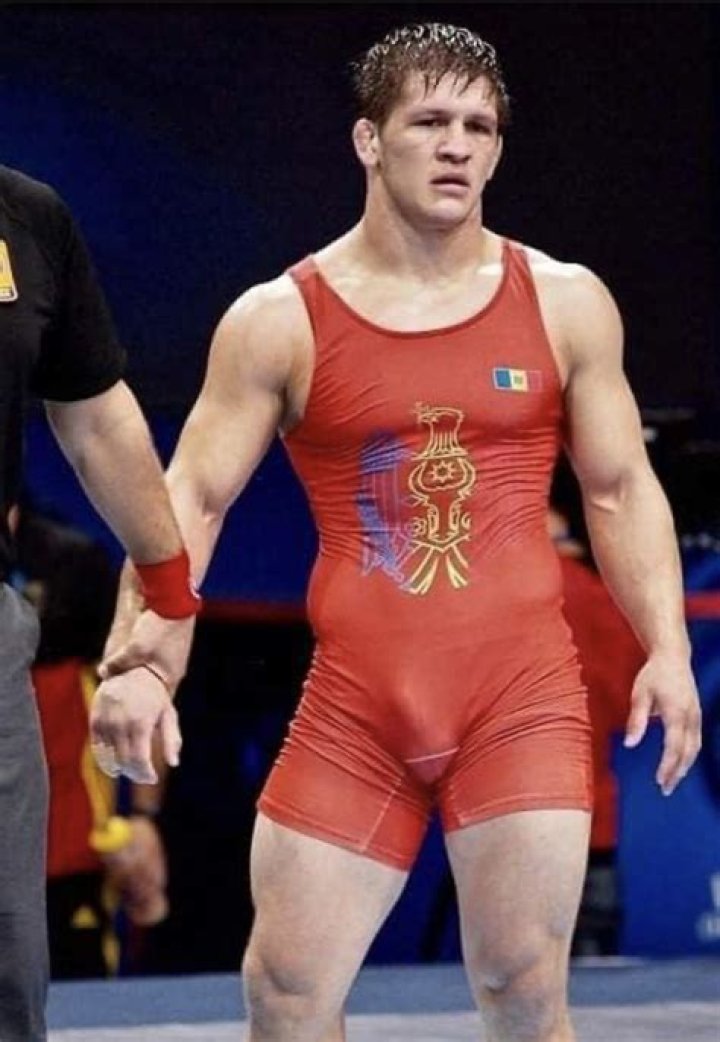 Mark Ruffalo Wears Unitard, Balding Hairline in Wrestler Costume