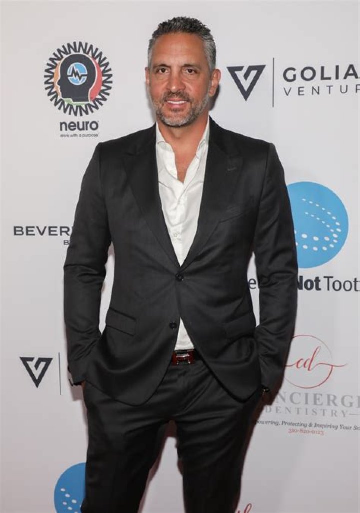 Mauricio Umansky Spotted ‘Getting Very Close’ With Mystery Blonde