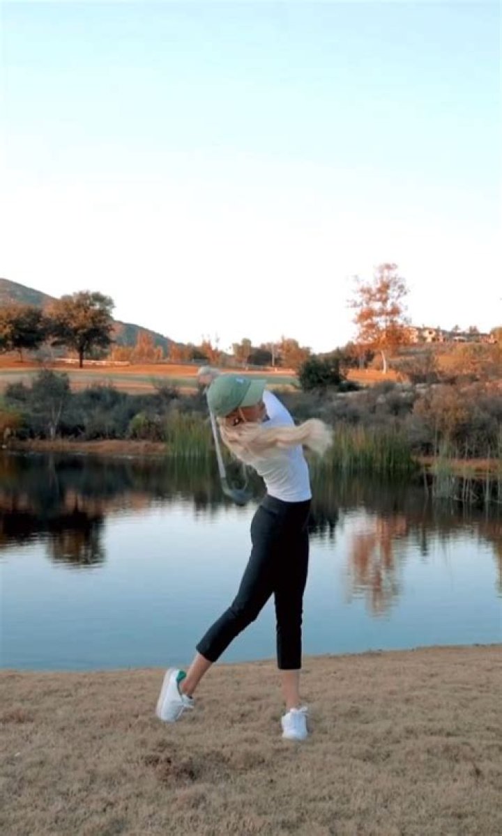 Meet Claire Hogle, the stunning Paige Spiranac rival who loves getting her kit off and plays off scratch