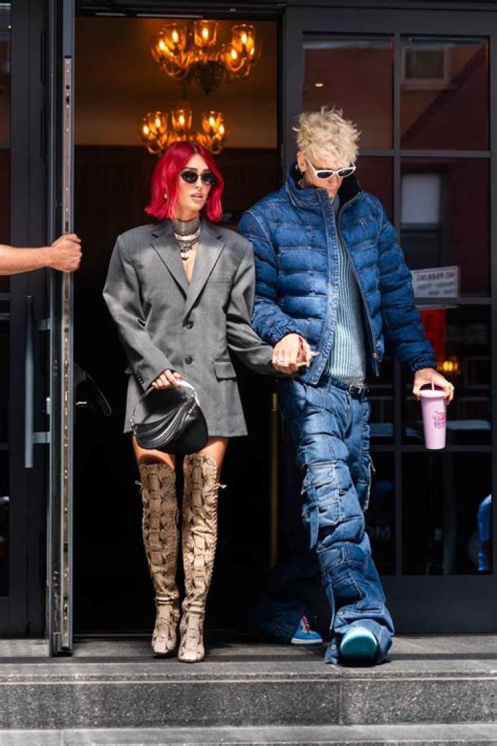 Megan Fox Unveils Bright Red Bob With Machine Gun Kelly