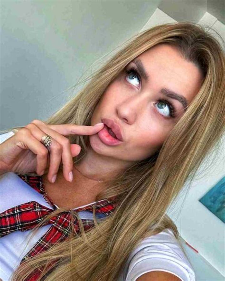 Megsquats Age, Wikipedia, Biography, Height, Weight, Net Worth in 2021 and more