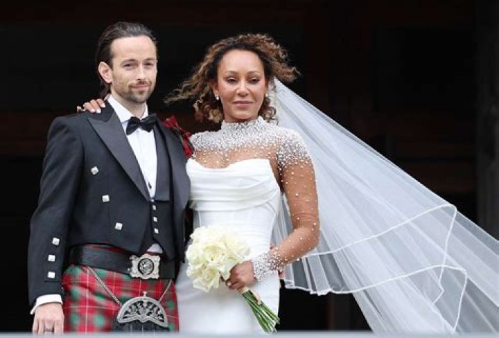 Mel B says 'Scary Spice is back' as she dresses up in her famous leopard print