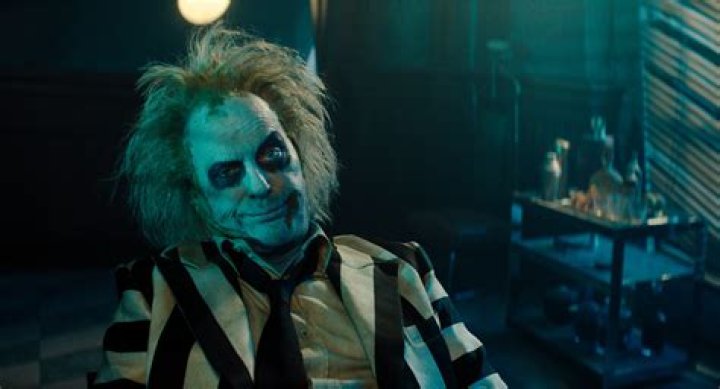 Michael Keaton Plays Batman, Beetlejuice (Sort Of) on SNL: Video