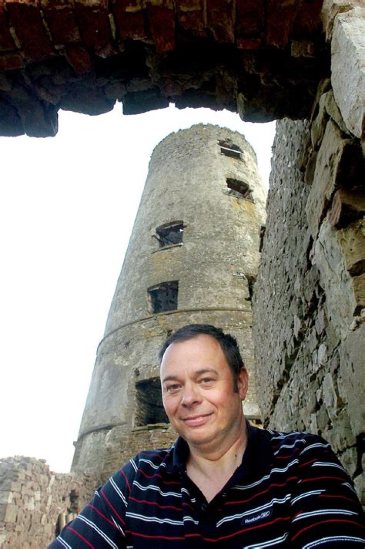 Millionaire tycoon murdered younger lover at castle after she planned blackmail with threesome video, new show reveals
