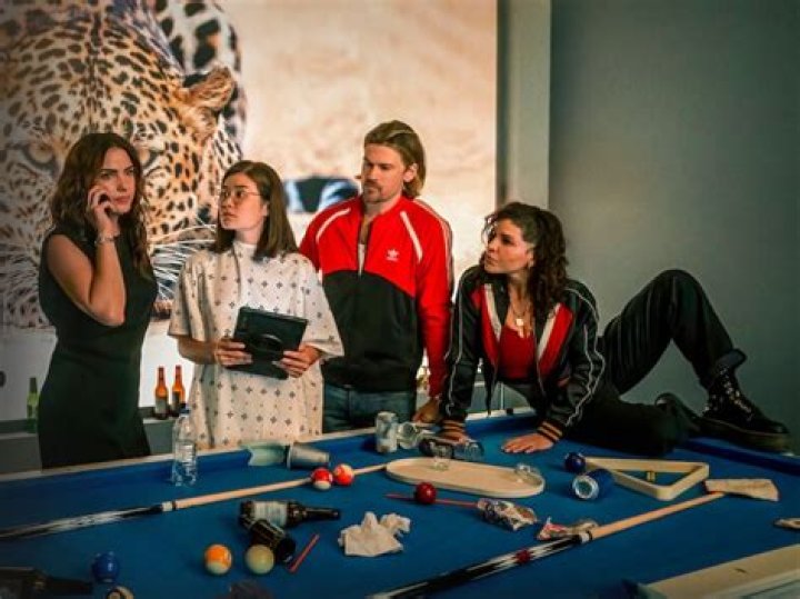 Unveiling The Enigma: Minnie Mills Obliterated