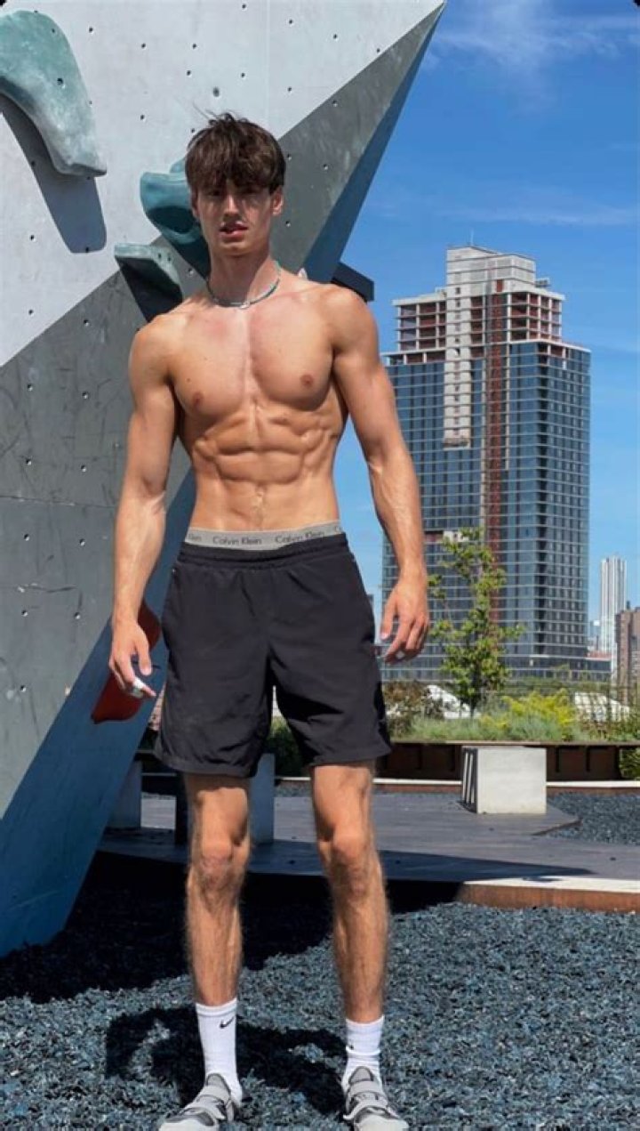 Moritz Hau Age, Height, Weight, Biography, Wiki, Net Worth in 2021 and more