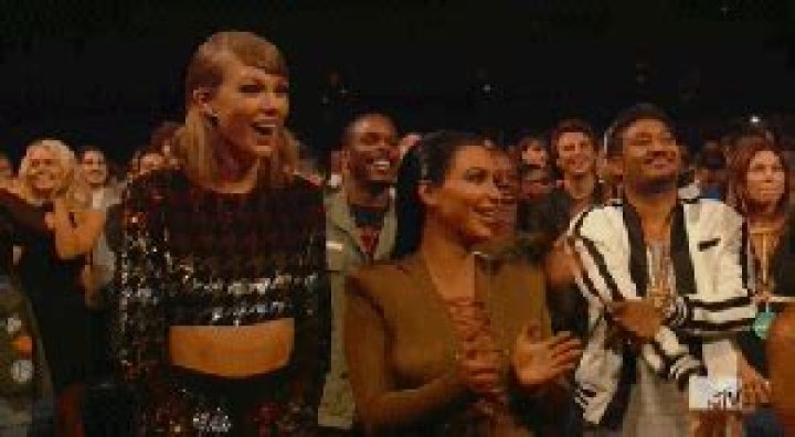 MTV VMAs 2015 in GIFs: Kanye Dances, Bieber Cries, and More!